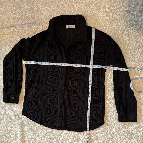 Kaleigh Black Button Up Blouse Size Medium - Picture 13 of 15